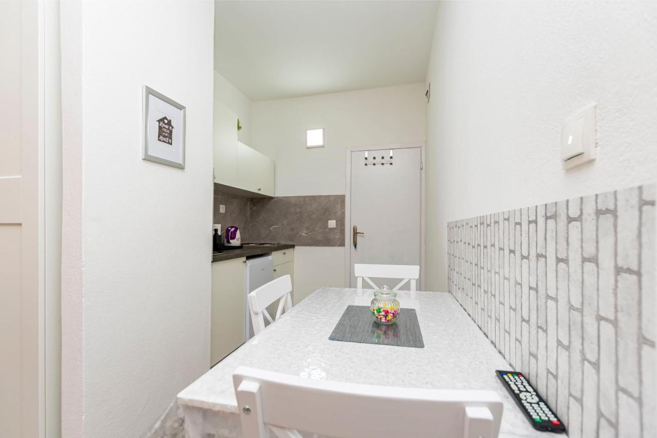 Apartments Stipe 로크바 로고즈니차 외부 사진